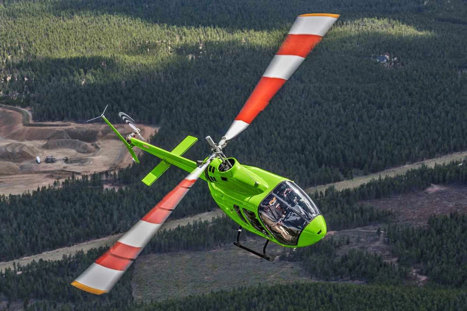 Bell 505 Jet Ranger X (Divulgação)