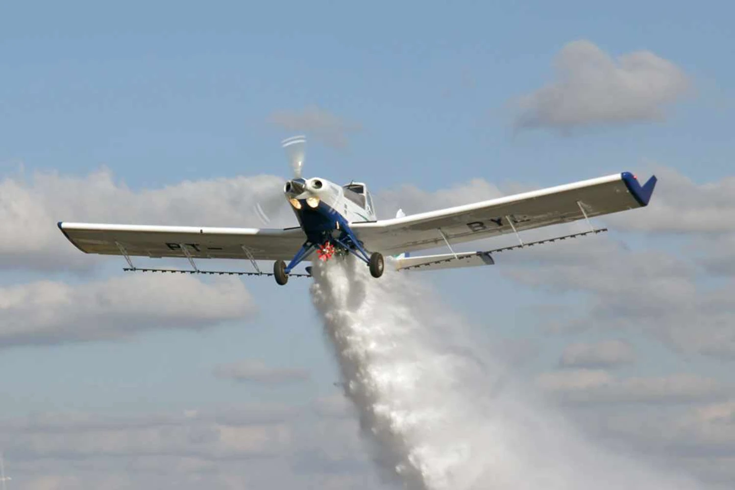 O agricultor aéreo da Embraer