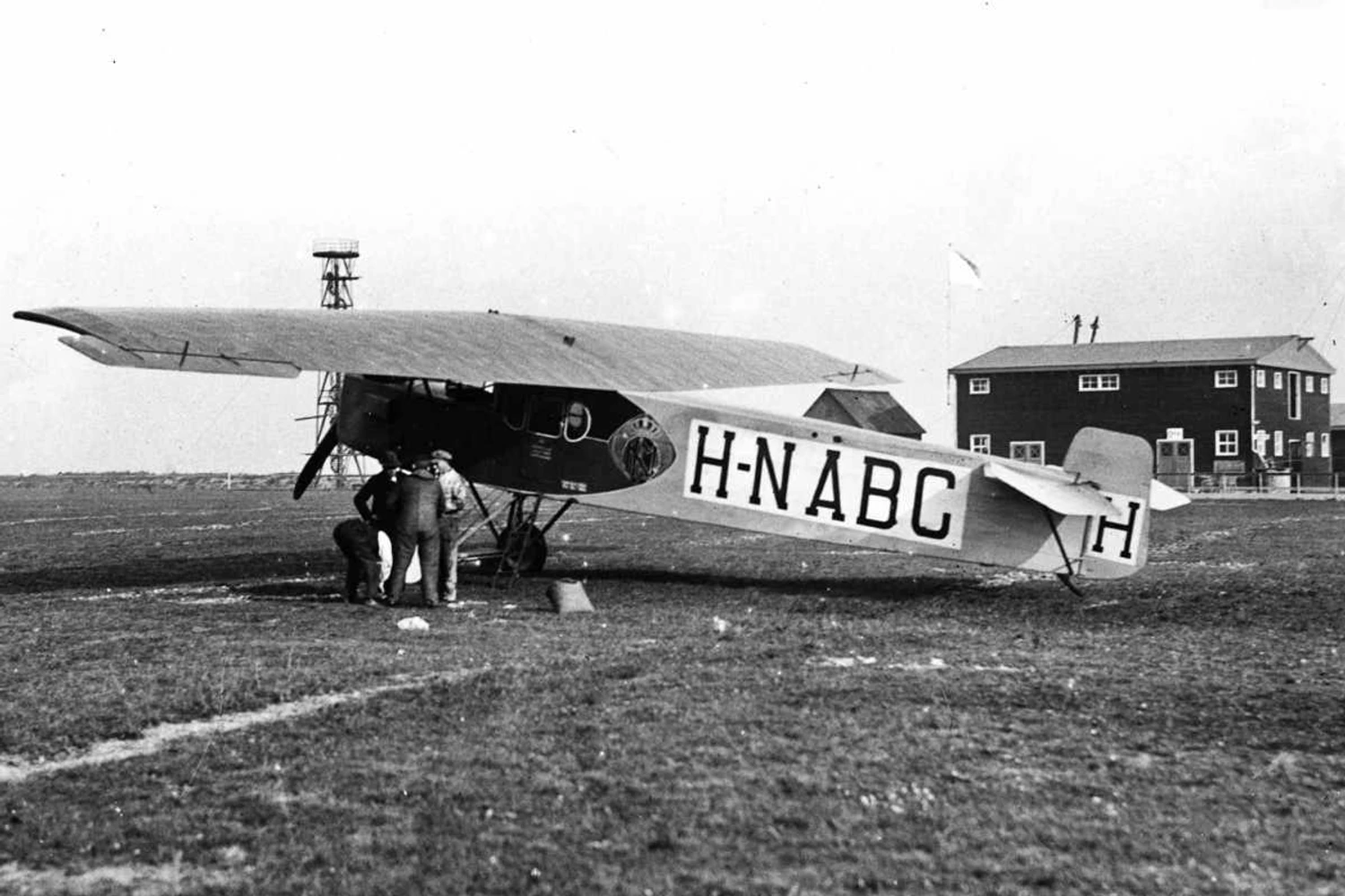 Fokker II, o primeiro avião holandês da KLM, começou a voar em 1920 (KLM)