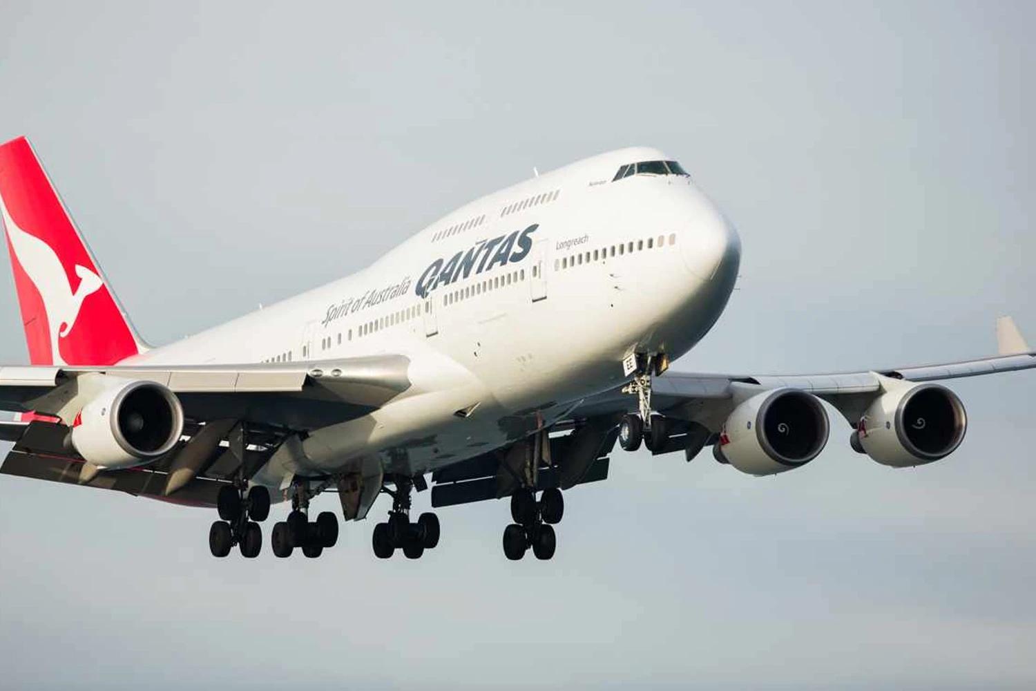 A Qantas também voa da Austrália para Los Angeles com o 747-400 (Qantas)