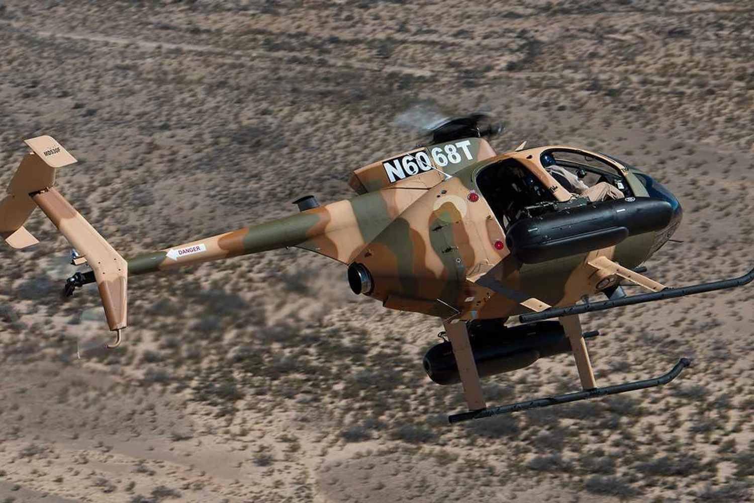 As versões militares do MD 500 entraram em combate pela primeira vez durante a Guerra do Vietnã (McDonnell Douglas)