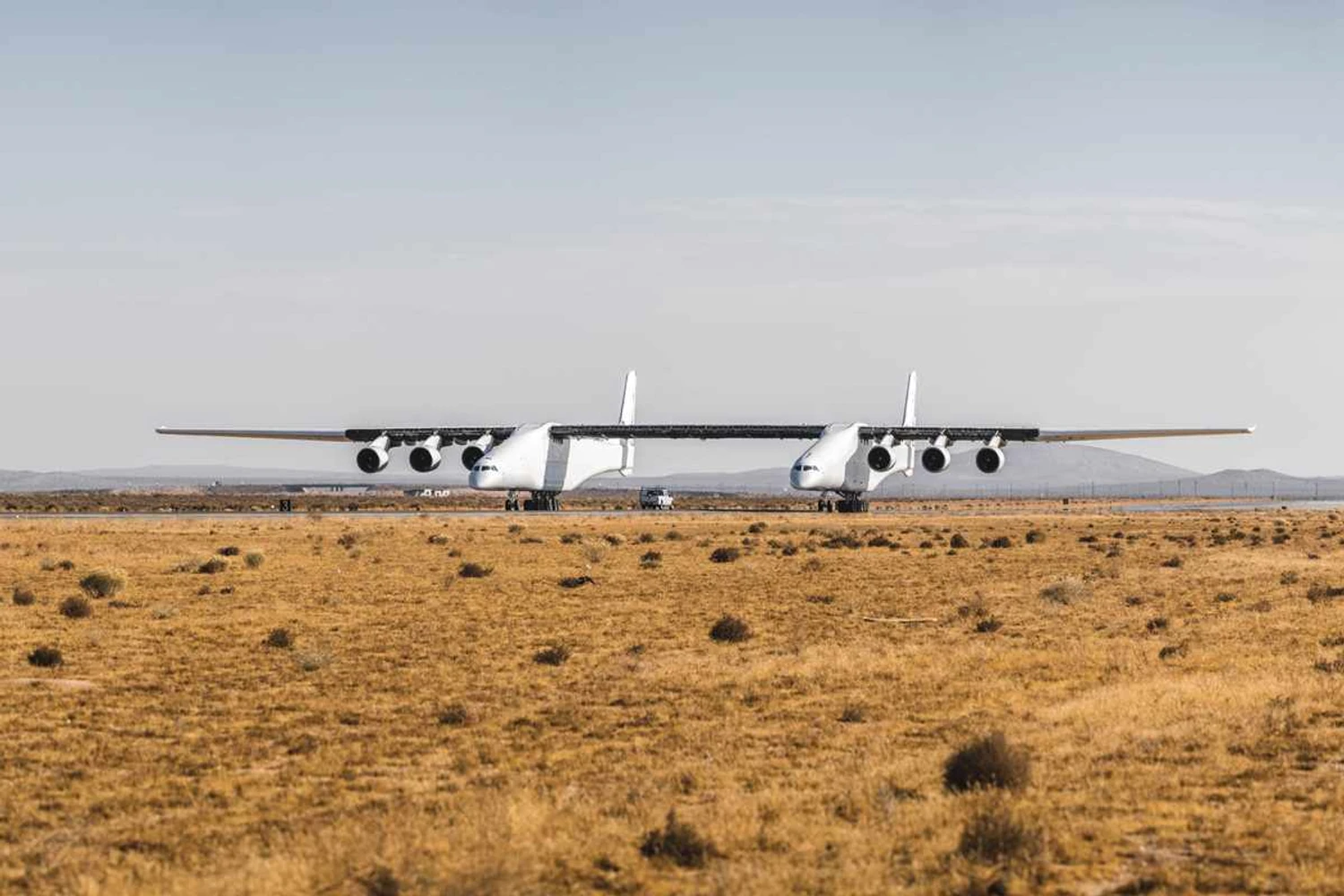 Stratolaunch utiliza seis turbofans  semelhantes aos do 747 (Stratolaunch)