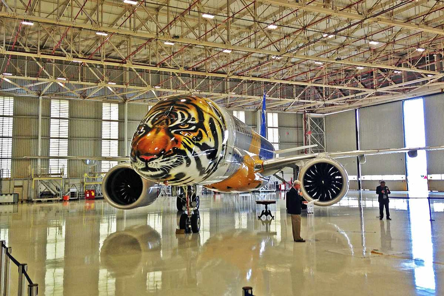 Embraer E190-E2 durante cerimônia de recebimento da sua homologação