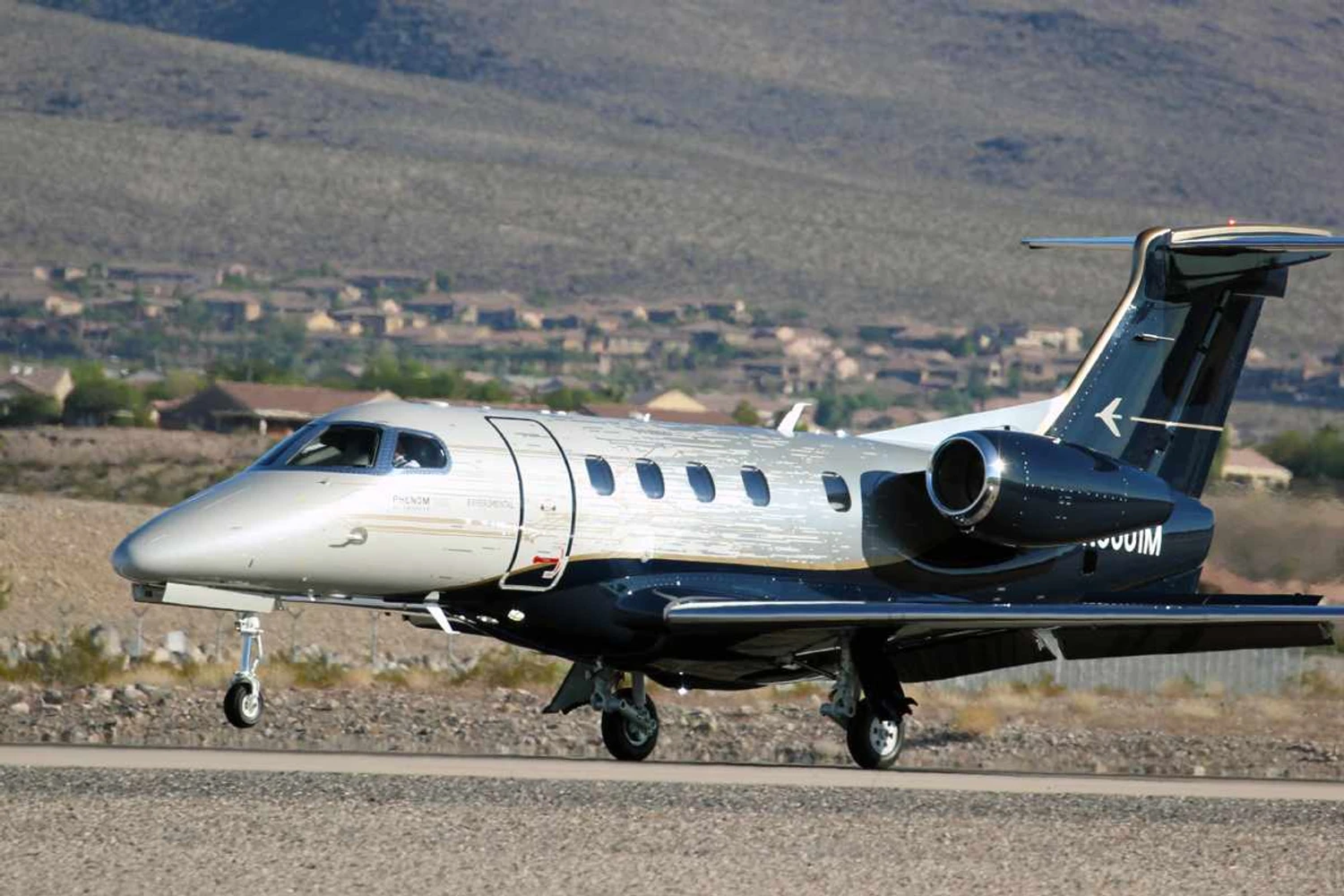 Embraer entrega 500° jato executivo Phenom 300