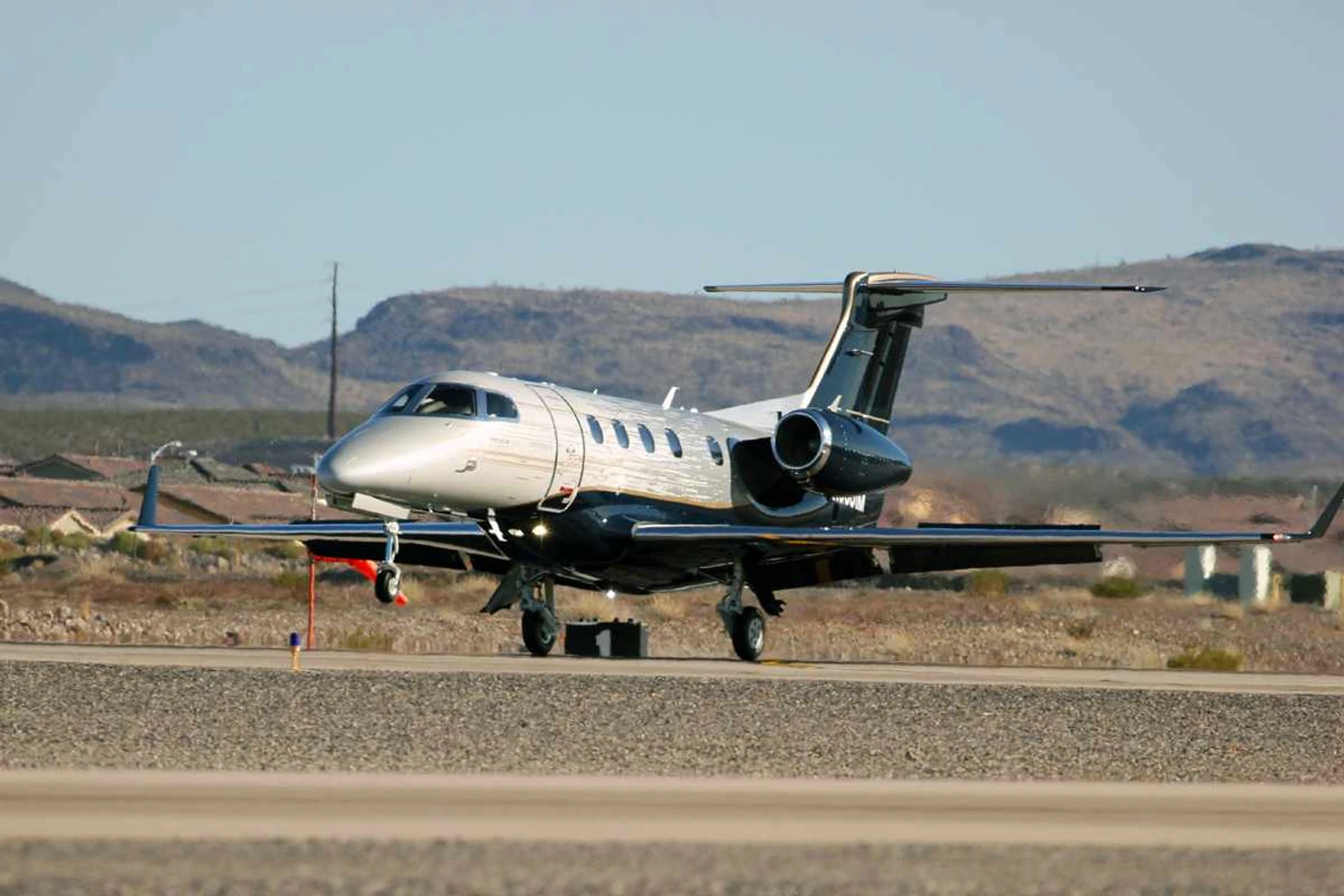 O Phenom 300 segue como mais vendido da Embraer entre os jatos executivos (Embraer)