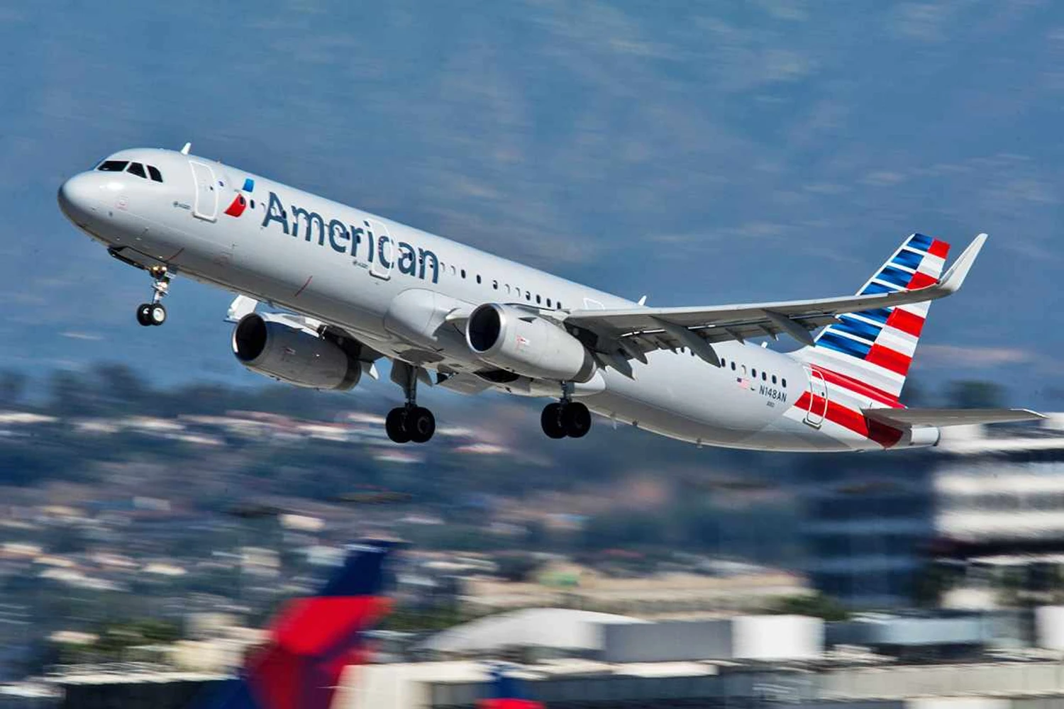 Airbus A321 da American (Glenn-Beltz/Wikimedia)