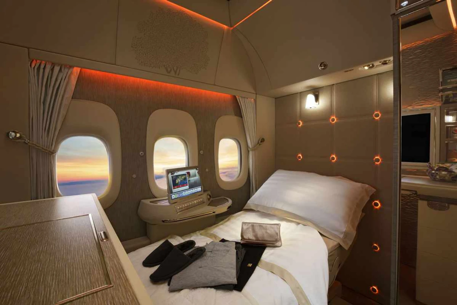 Aviões da Emirates terão suíte privada com janela virtual