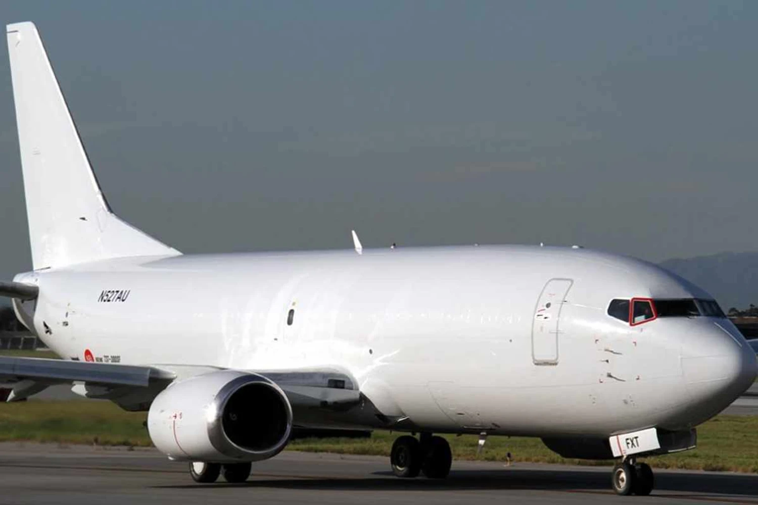 Azul anuncia arrendamento de cargueiros Boeing 737-400F