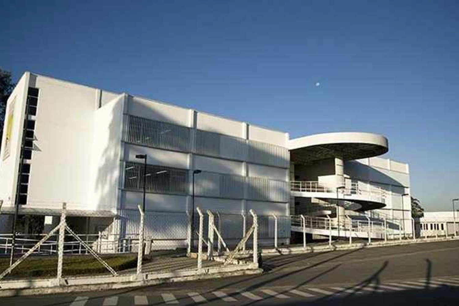 Colégio Embraer Juarez Wanderley, em São José dos Campos (Embraer)