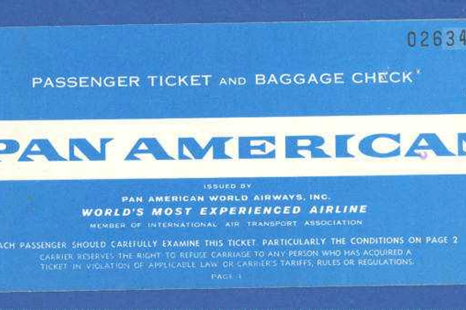 Foi-se o tempo da passagens aéreas em belos encartes. Antigos exemplares são vendidos como relíquias (Ebay)