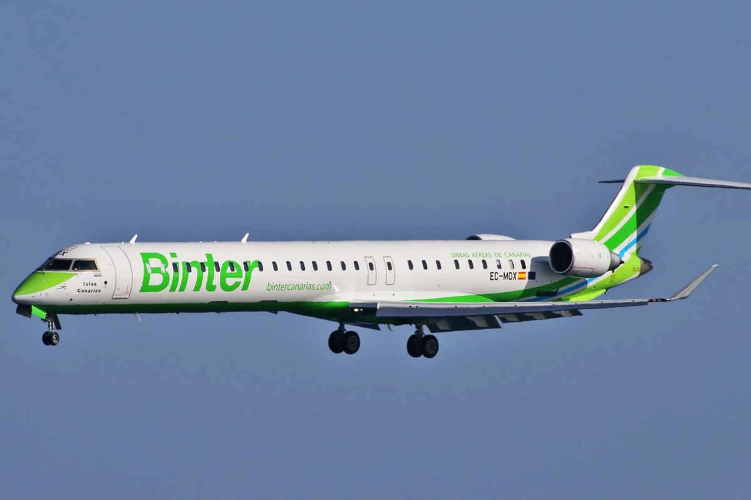 Os CRJ serão substituídos pelos E195-E2 (Treflyn/Wikimedia)