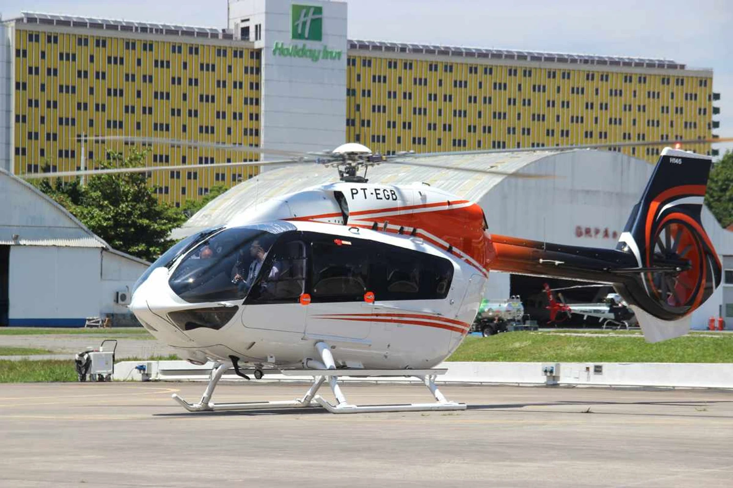 Voamos no primeiro Airbus ACH145 do mundo, o "helicóptero limusine"