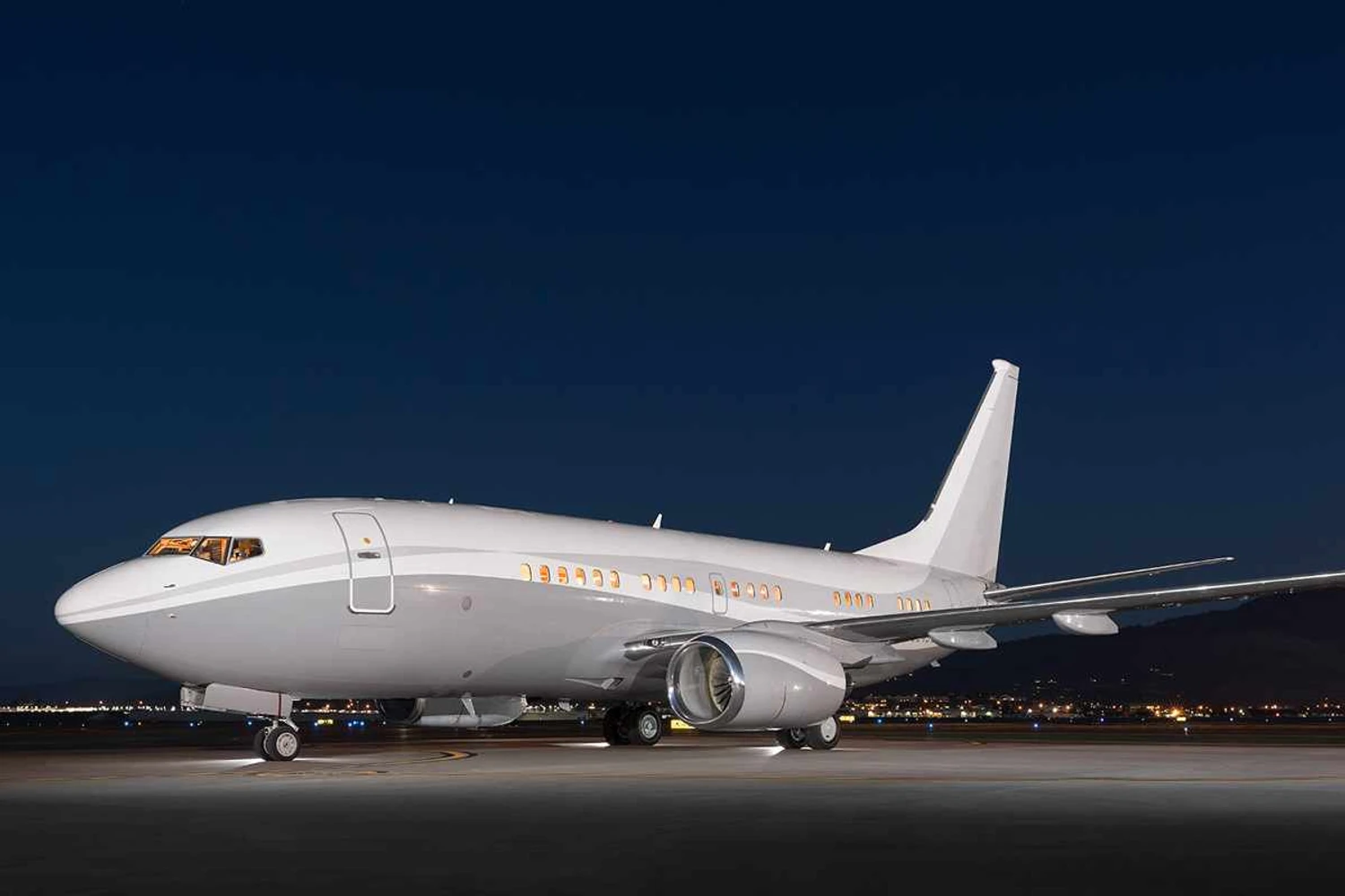 Boeing 737 de alto luxo está disponível para fretamento no Brasil