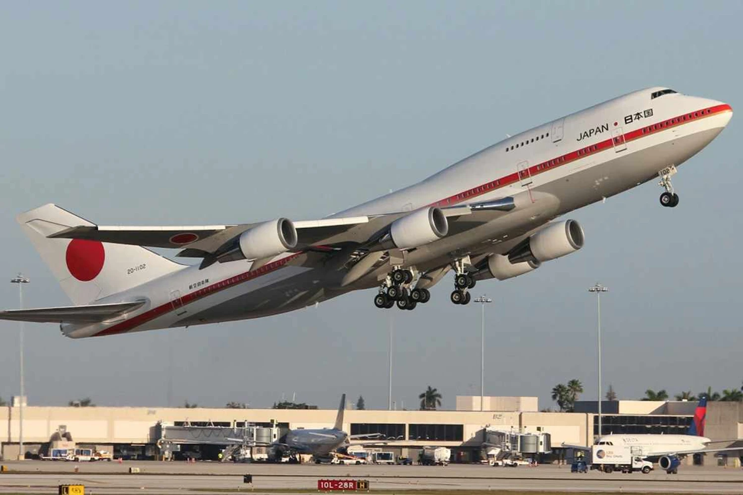 O Japão irá trocar o 747-400 pelo Boeing 777 como avião oficial do país