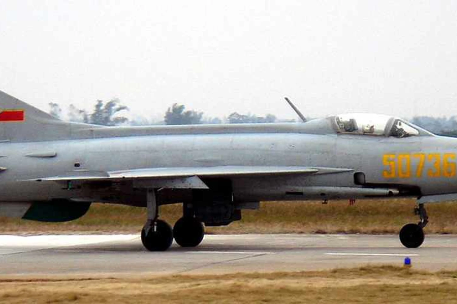 O F-7 já é um avião antigo na China: o primeiro voo aconteceu em 1966, 10 anos depois do MiG-21 original