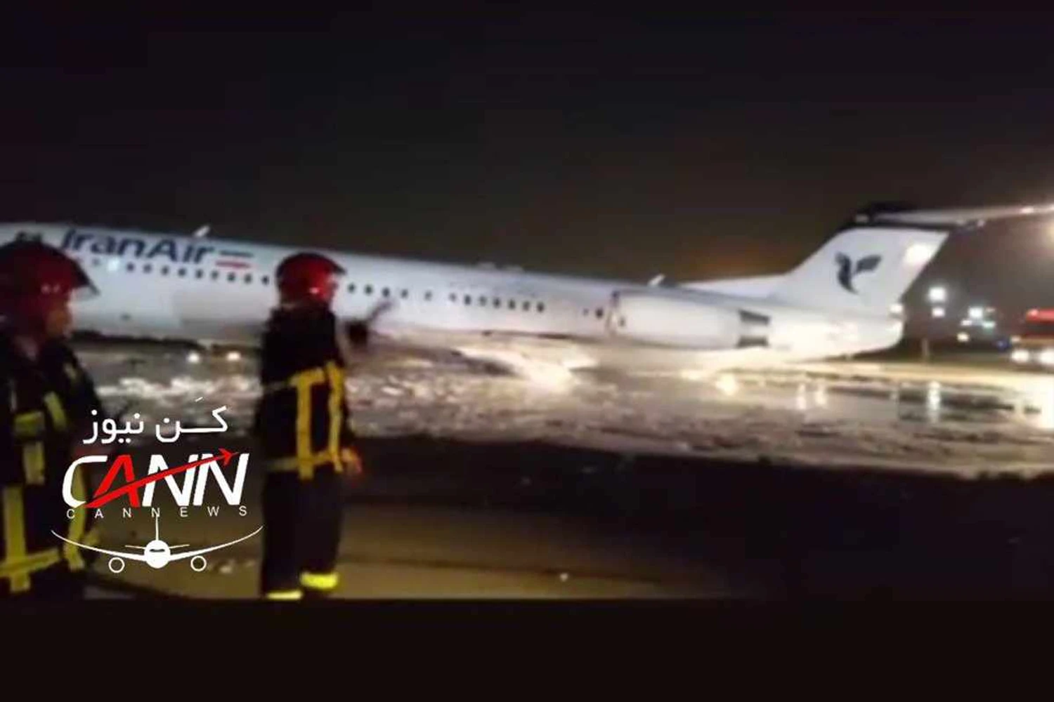 Fokker 100 faz pouso forçado no Irã
