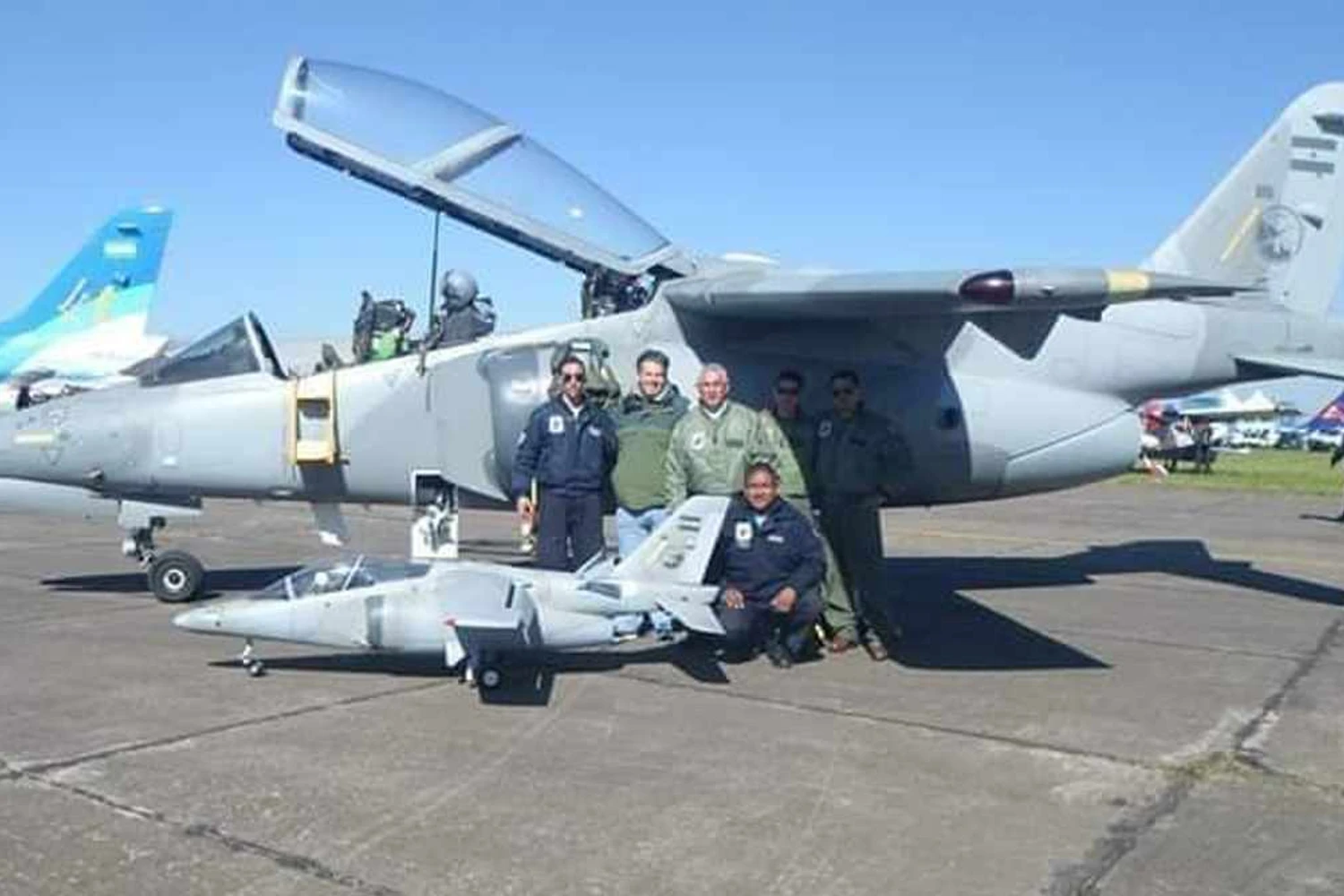 Alegando "segredo militar", Argentina confisca e manda destruir aeromodelo do Pampa
