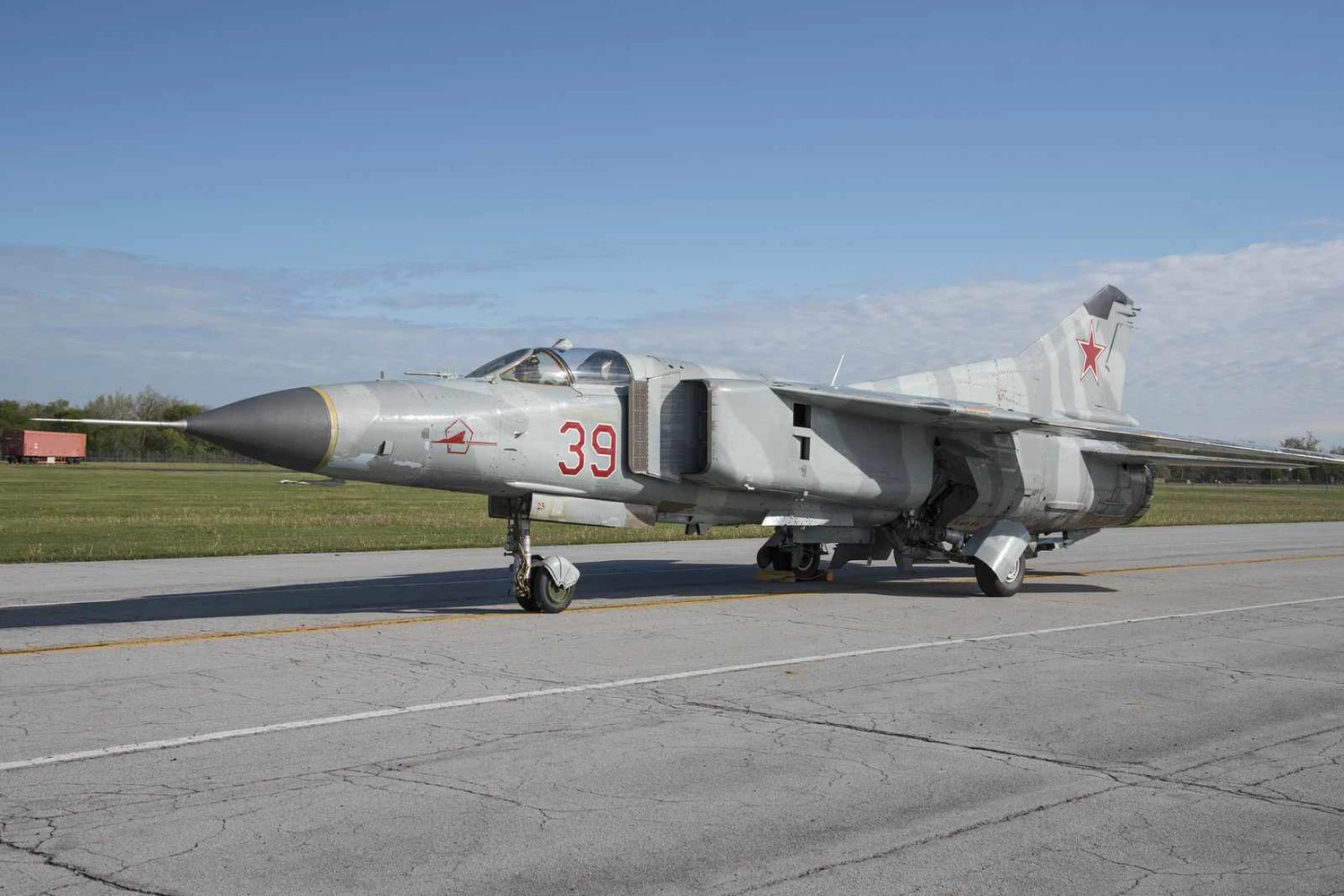 O MiG-23 "Flogger": um dos últimos projetos de caças monomotor da Rússia (USAF)