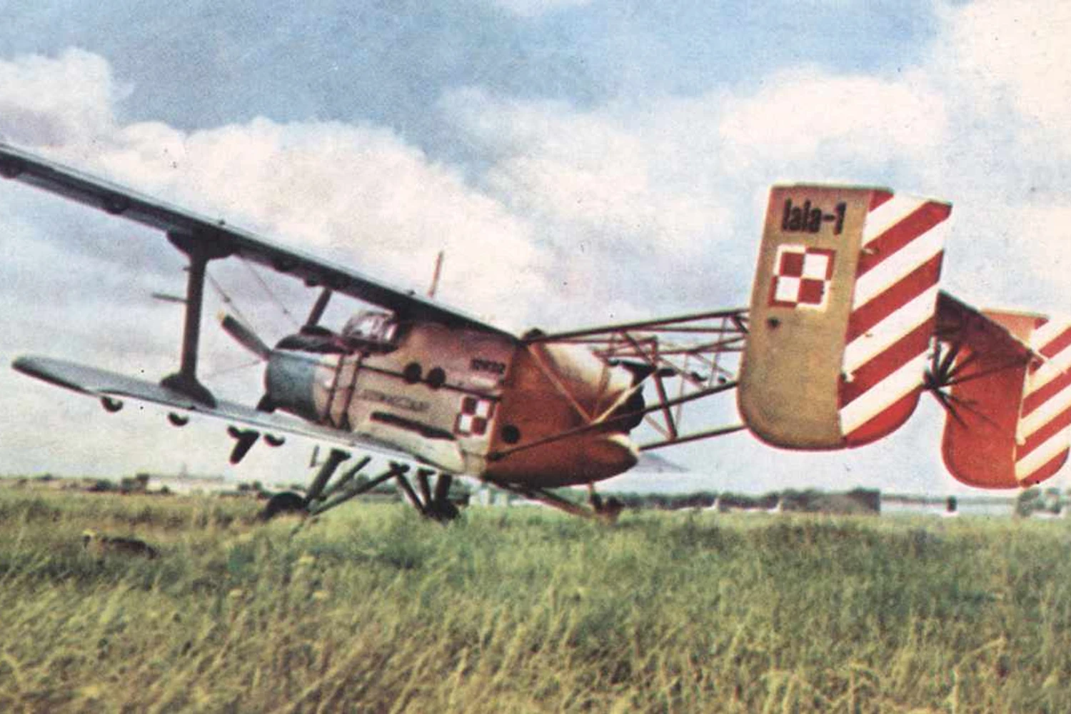 O protótipo Lala-1 era um AN-2 modificado para receber um motor a jato (Divulgação)