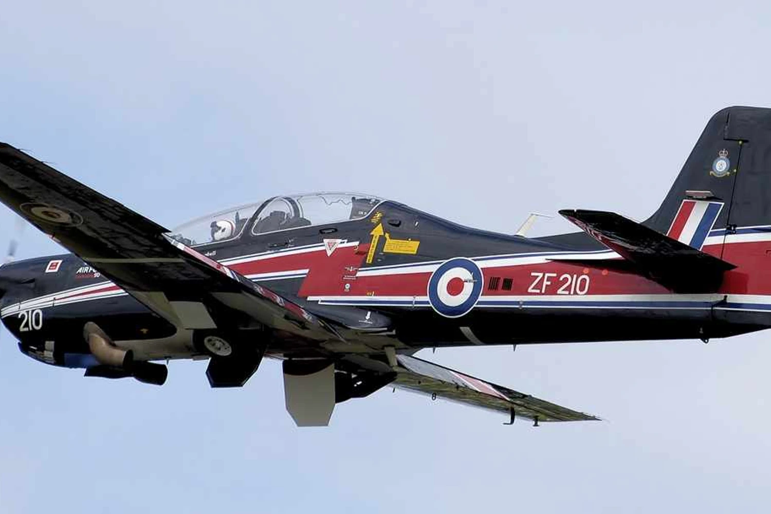 O Short Tucano foi o último avião produzido pela Short Brothers, entre 1986 e 1995 (Adrian Pingstone)