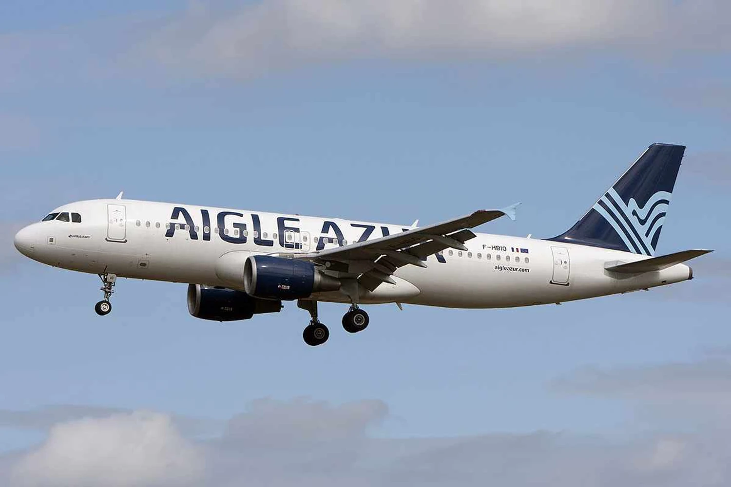 A Aigle Azur teve de devolver um A320 arrendado em junho por falta de pagamento (Pedro Aragão)