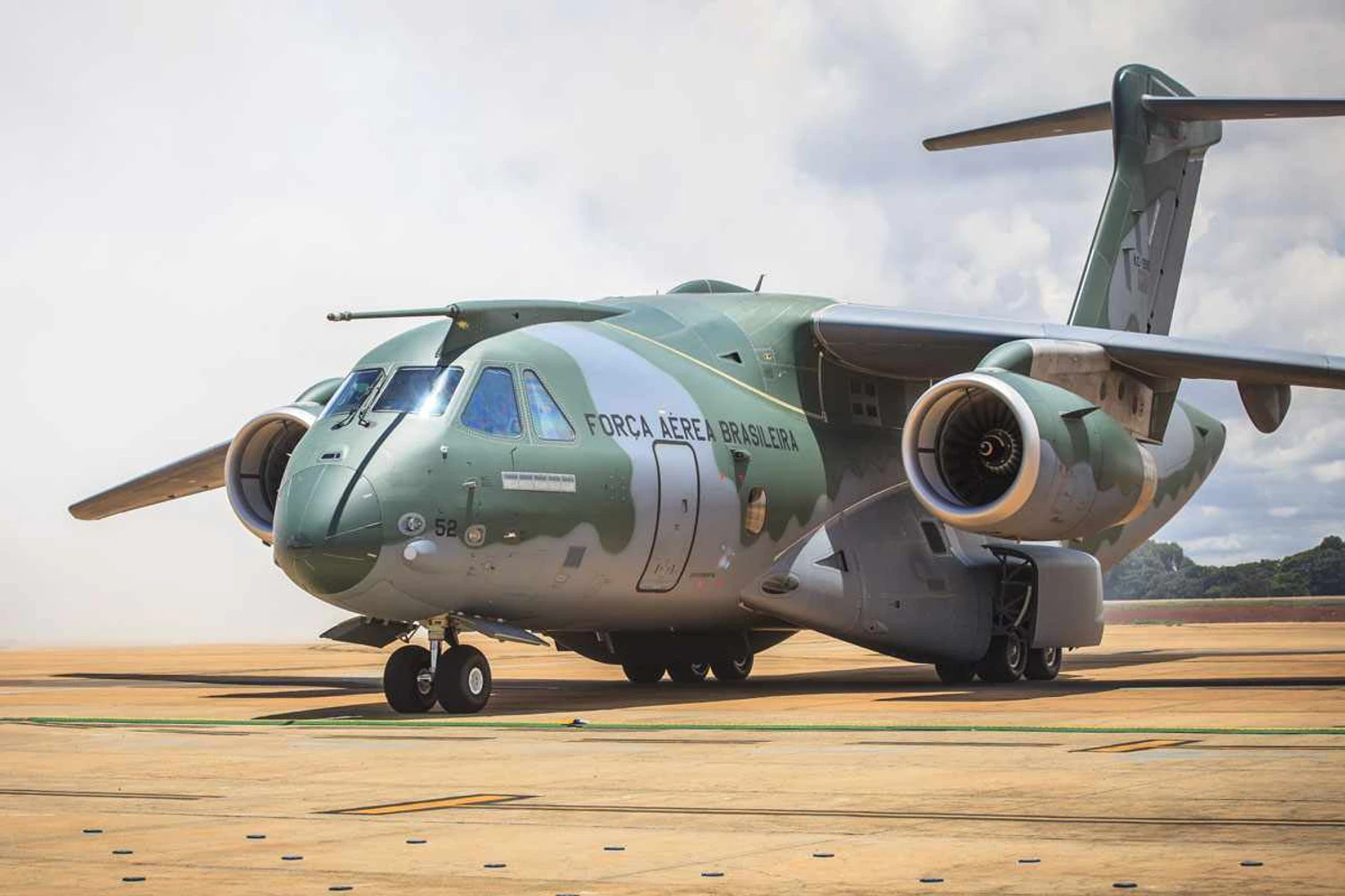 Esquadrão Gordo da FAB incorpora dois KC-390