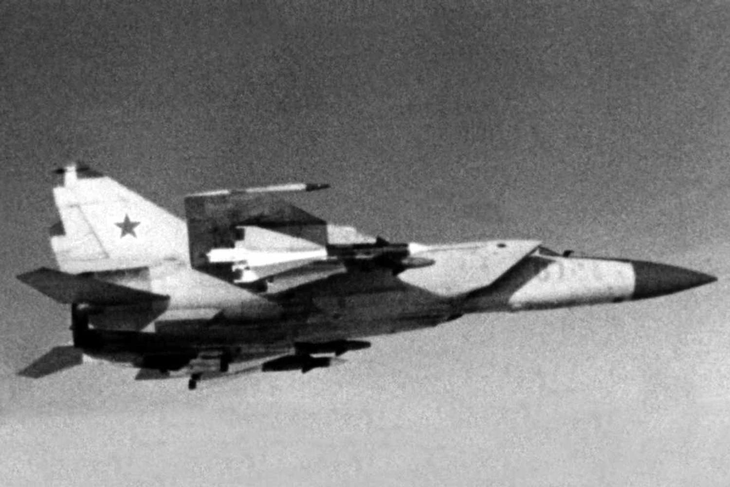 MiG-25: With immense borders, Russia has always seen a long-range interceptor as a useful weapon