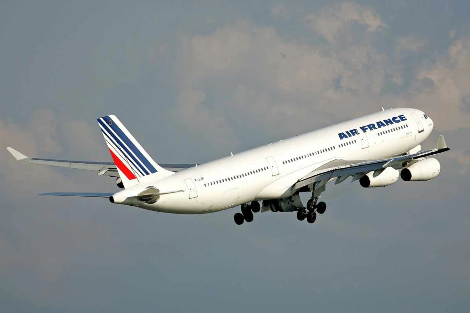 A Air France estreou o A340 em 1993, juntamente com a Lufthansa (Anthony92931)