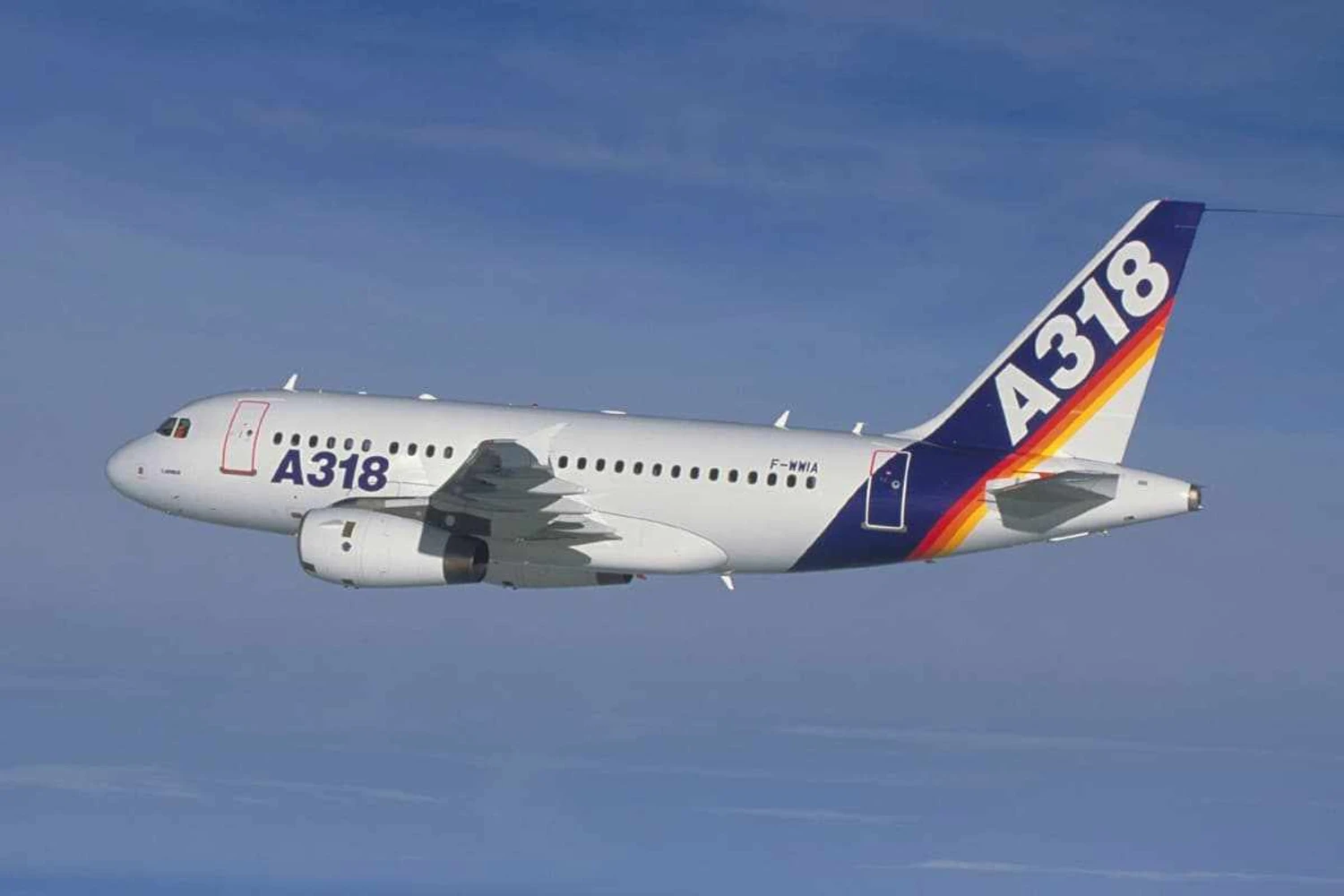 O Airbus A318 voou pela primeira vez em 15 de janeiro de 2002
