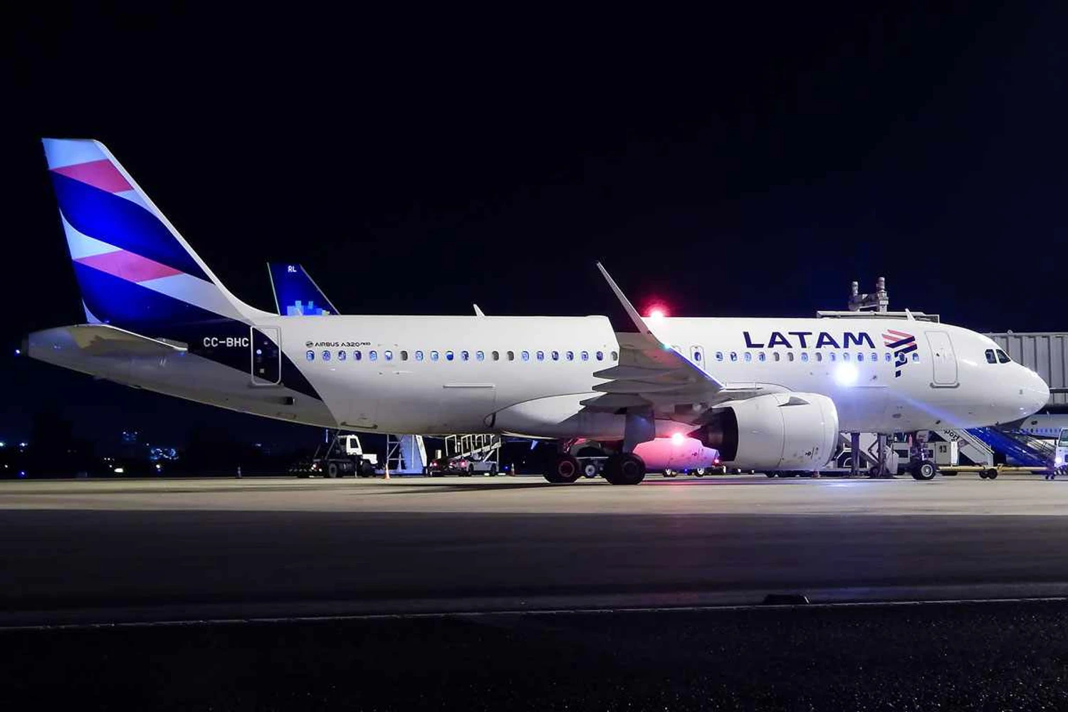 Airbus A320 da LATAM (Gabriel Melo)