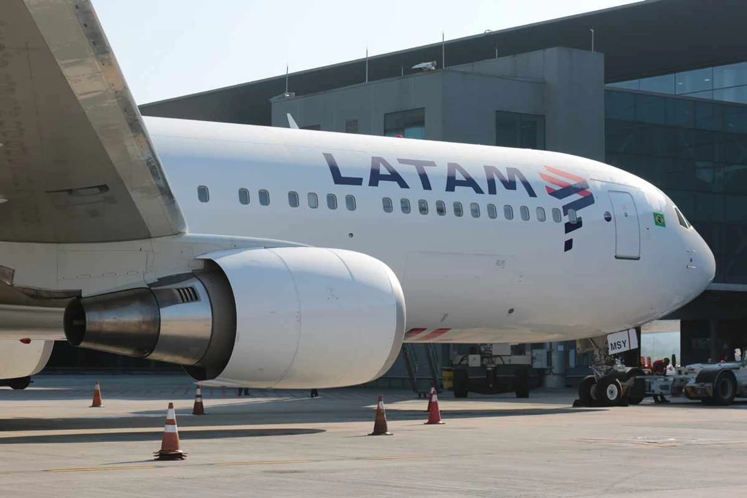 Para conter avanço do coronavírus, LATAM suspende voos entre São Paulo e Milão
