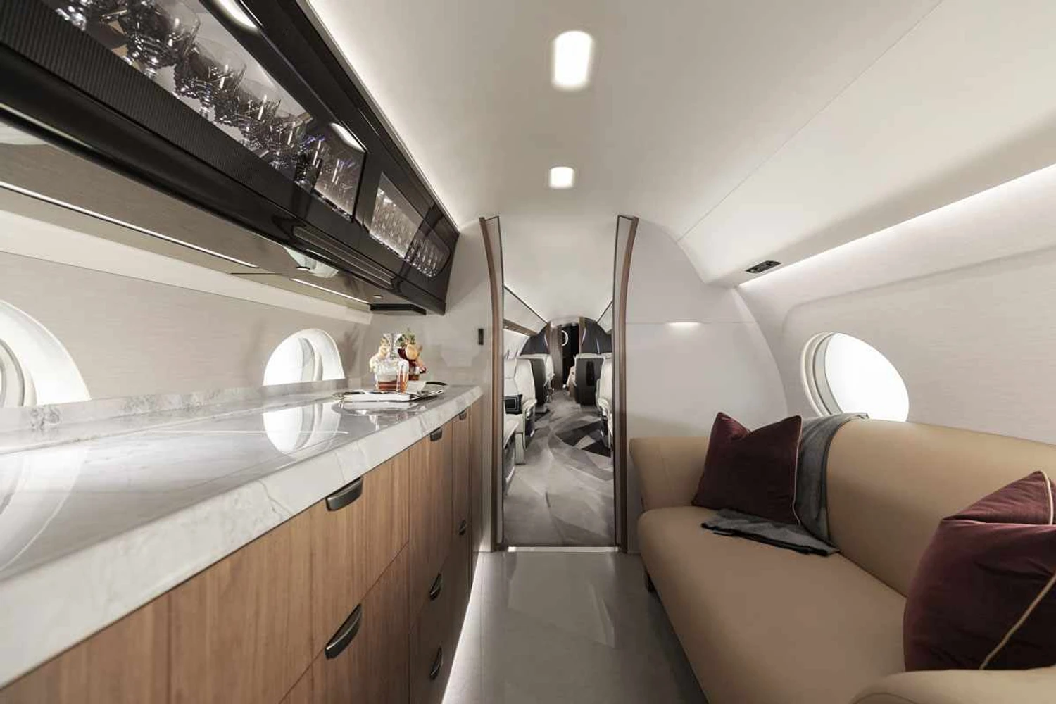Com 17,5 metros de comprimento, a cabine do jato pode ser configurada para cinco ambientes diferentes (Gulfstream)