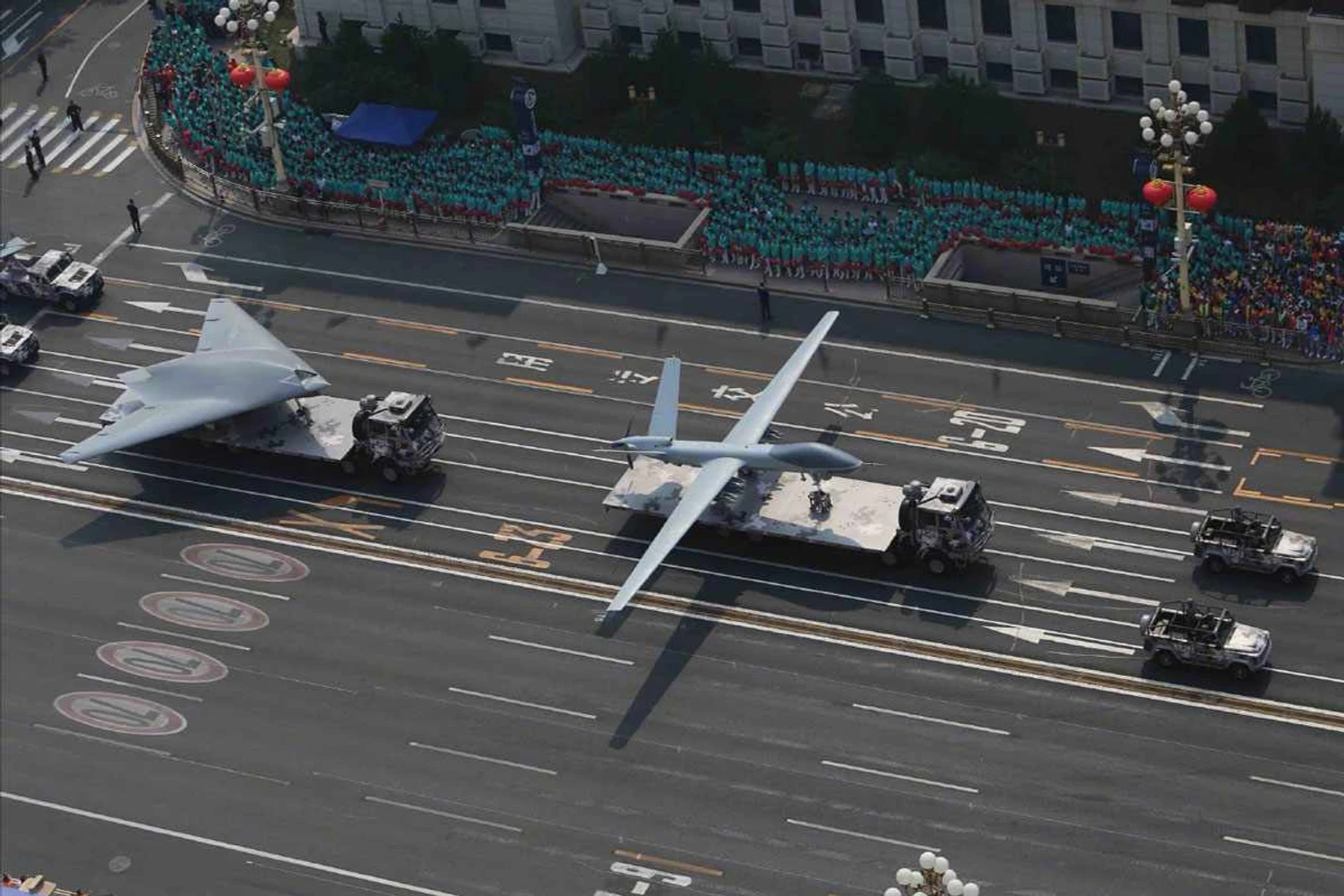 China revela novidades em seu arsenal militar durante desfile em Pequim