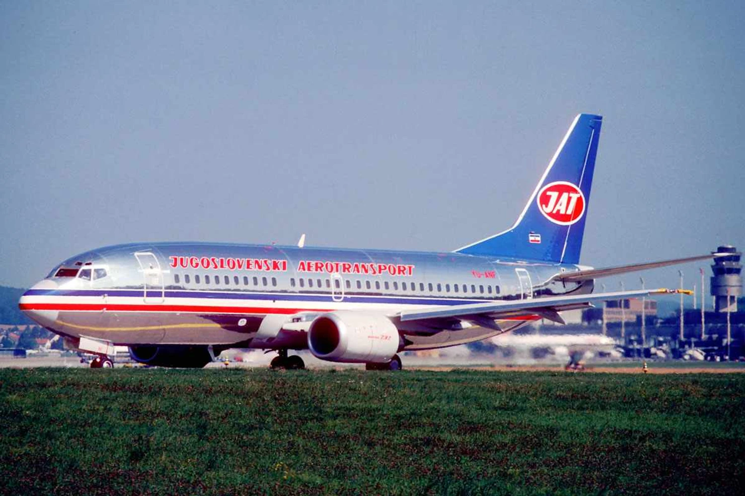 Atual Air Serbia, a companhia nasceu como JAT ainda nos tempos da Iugoslávia (Aero Icarus)
