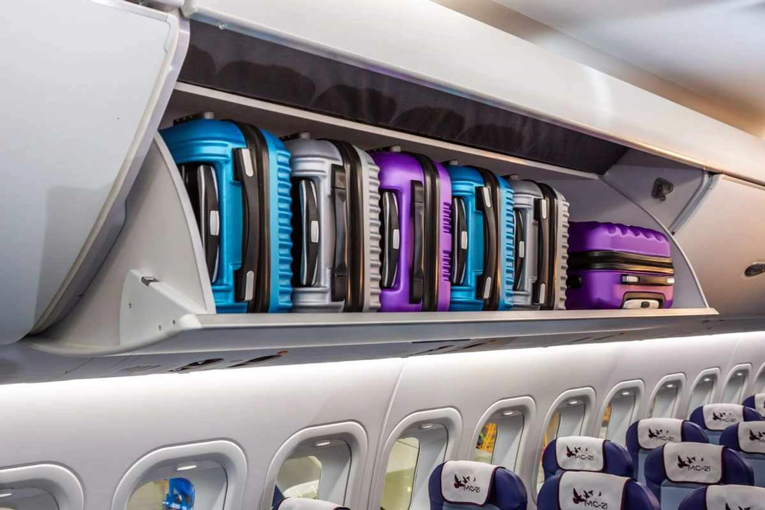 MC-21-300 cabin