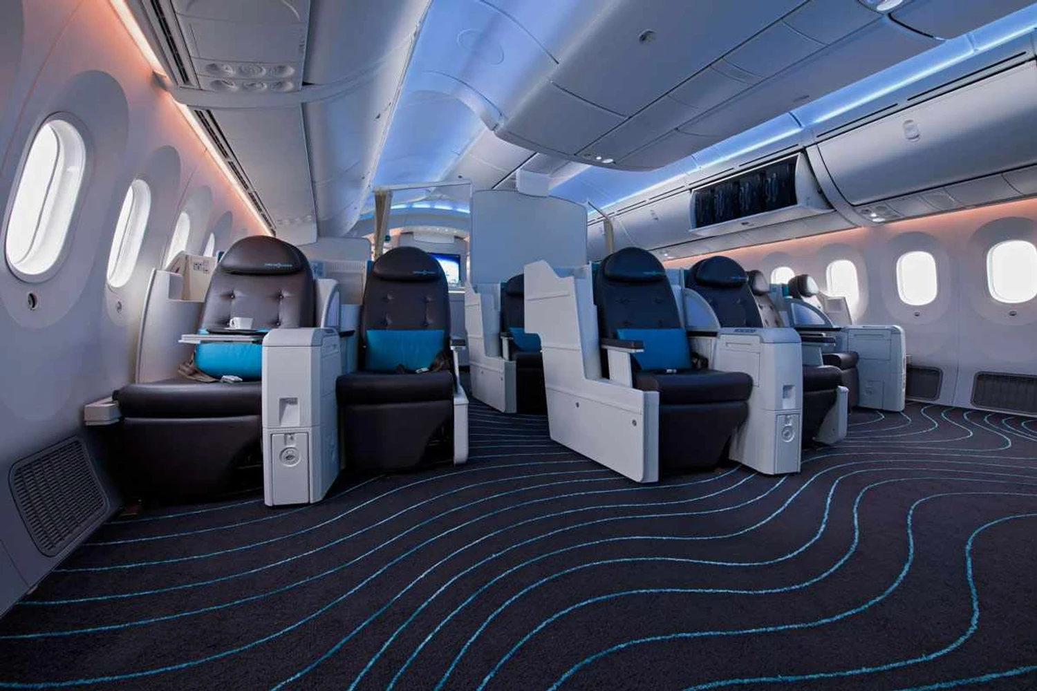 Janelas maiores graças à fuselagem em composite (Boeing)