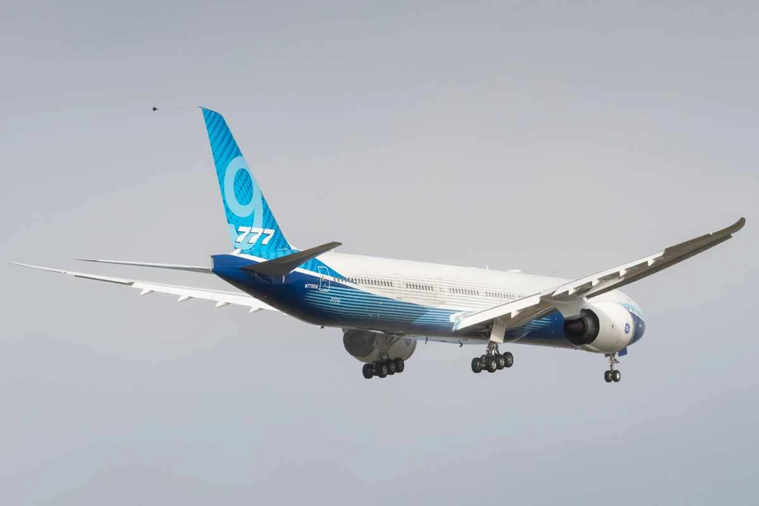 Boeing 777-9 em testes (Boeing)