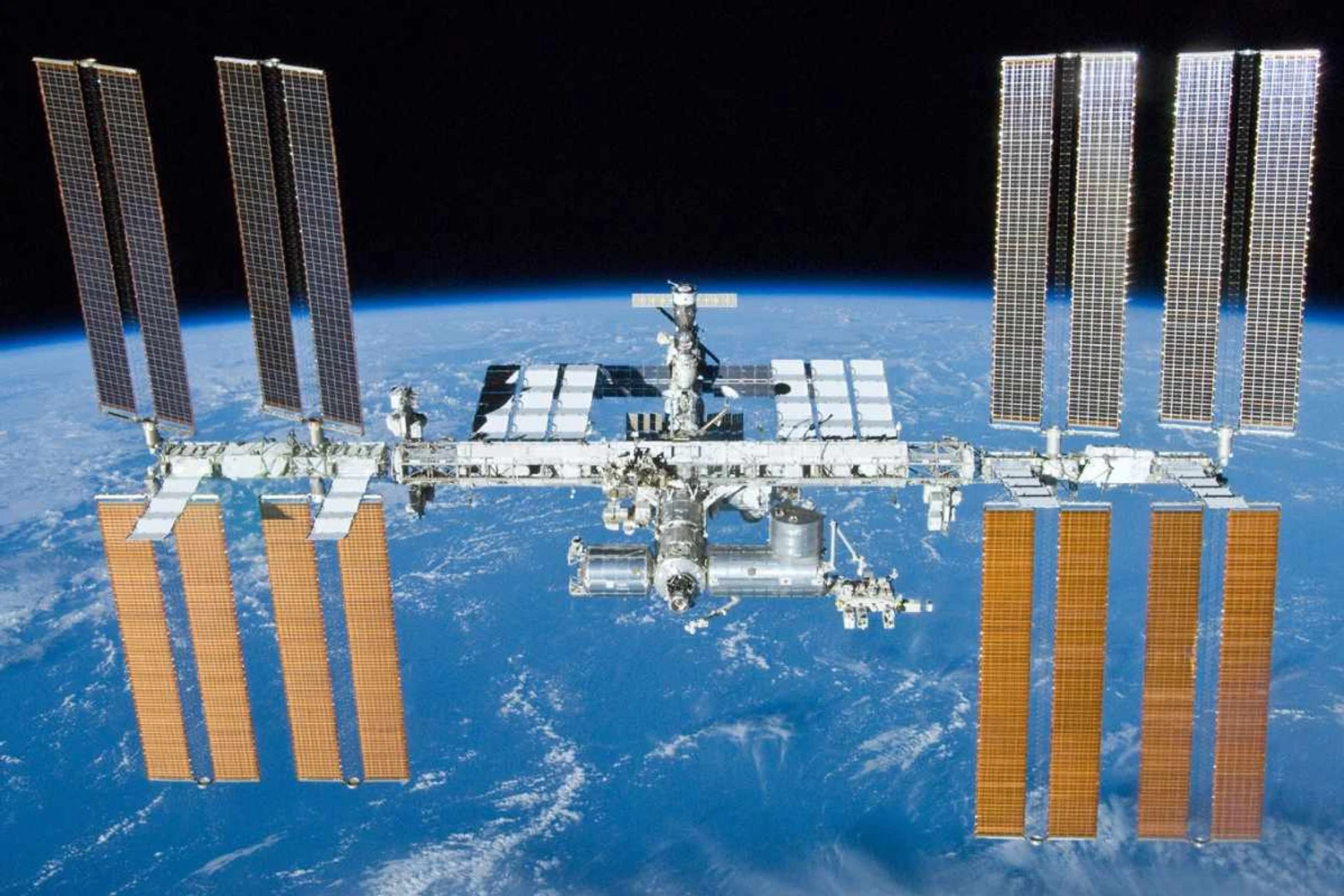 Estação Espacial Internacional pode encerrar carreira recebendo turistas