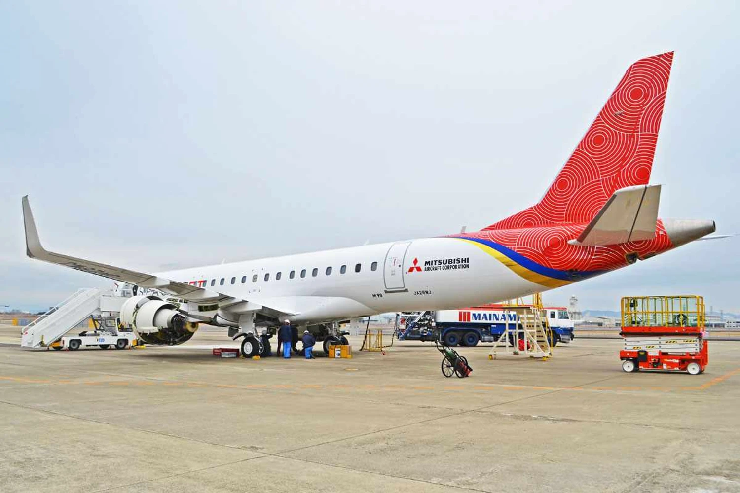 Mitsubishi conclui 5º protótipo do SpaceJet M90