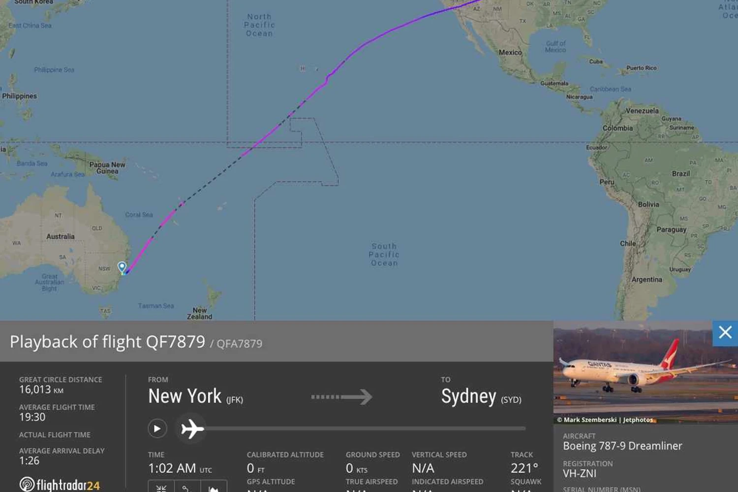 O primeiro voo do projeto Sunrise da Qantas foi acompanhado por quase 800 mil pessoas (Flightradar24)