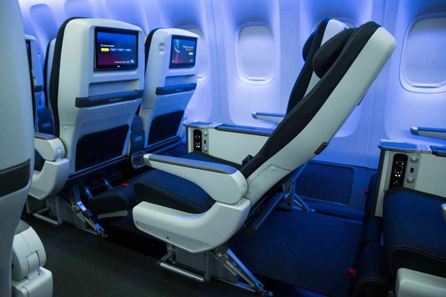 British Airways voa com aviões com classes mais variadas e menor capacidade (BA)