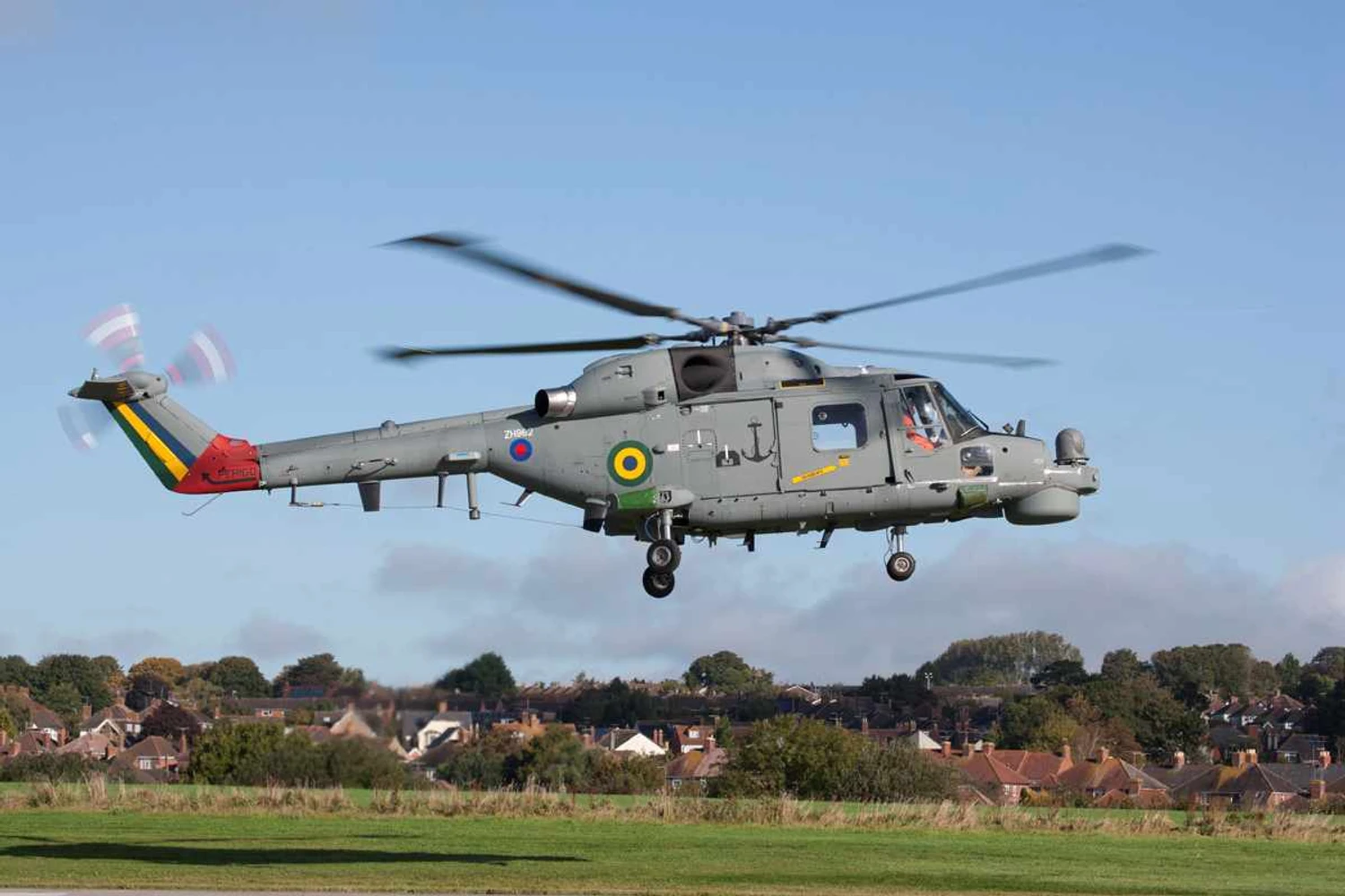 Um modelo Westland Super Lynx da Marinha do Brasil; frota foi atualizada recentemente pela Leonardo (MB)