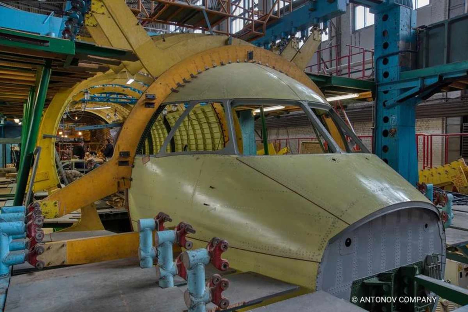 O An-178 do Peru em construção na fábrica da Antonov em Kiev (Antonov)