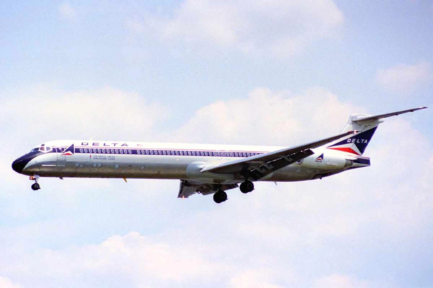 A Delta recebeu os primeiros MD-88 em 1987, enquanto os MD-90 foram introduzidos em 1994 (Aero Icarus)