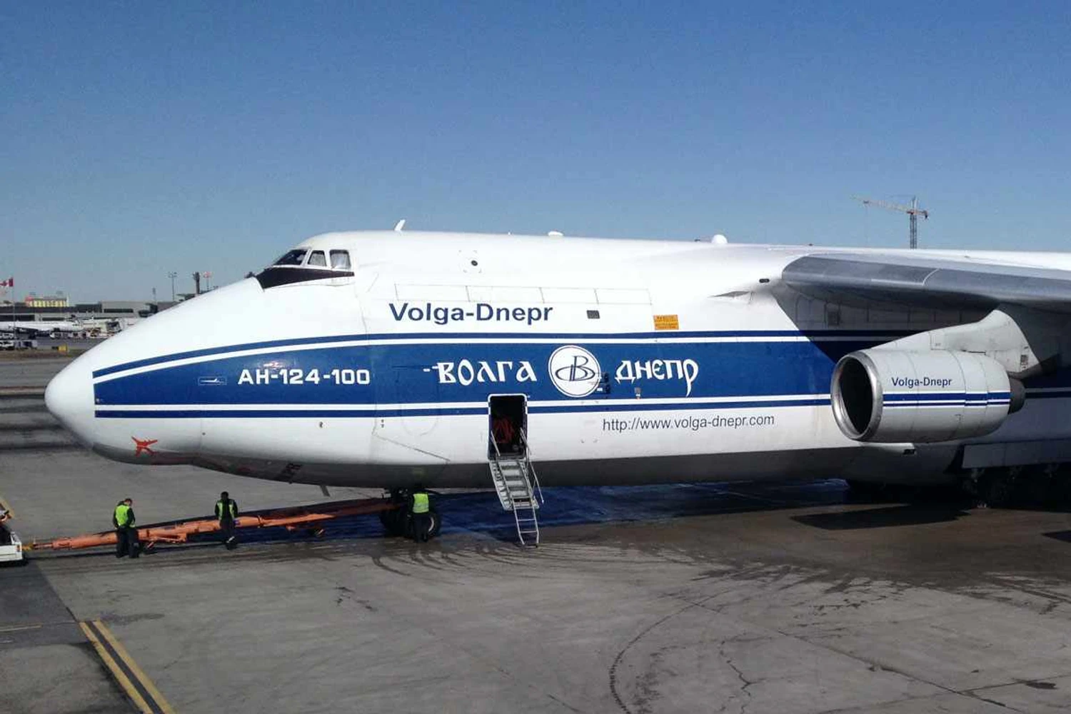 A empresa russa Volga-Dnper seria a pivô da potencial  encomenda (RAF-YYC)