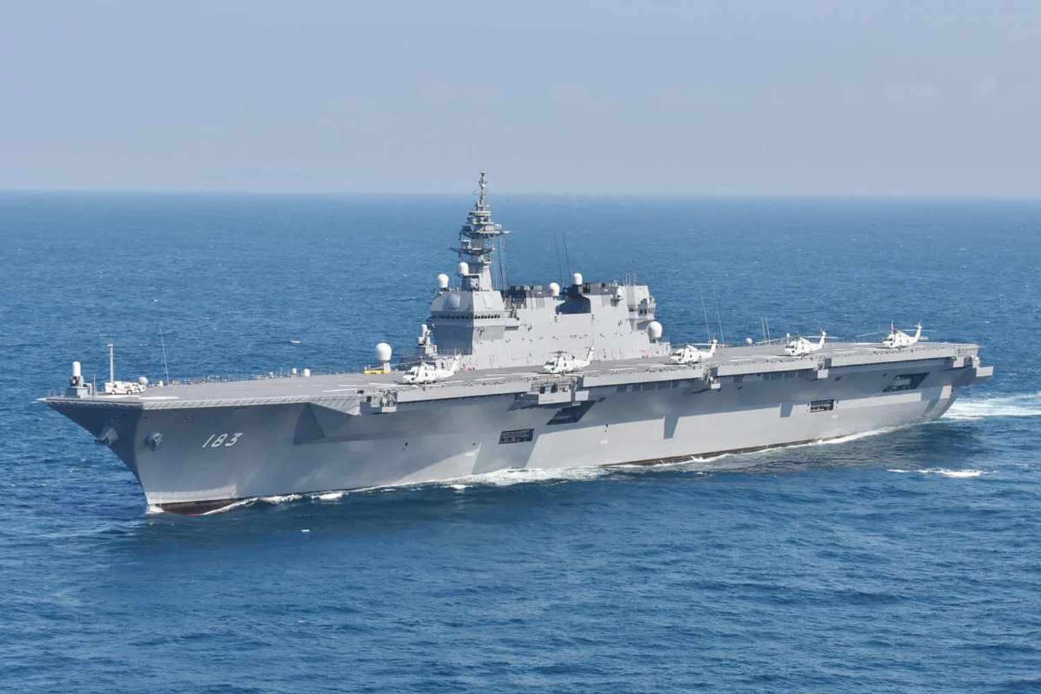 Japão inicia conversão de porta-helicópteros para receber caças F-35B