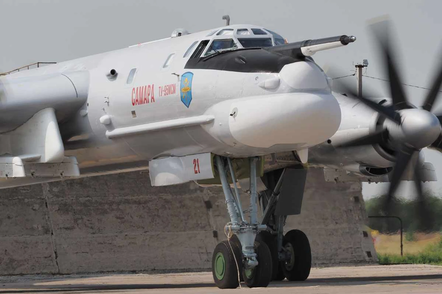 O Tu-95MSM ganhou novos equipamentos como radares e sistemas de defesa (UAC)