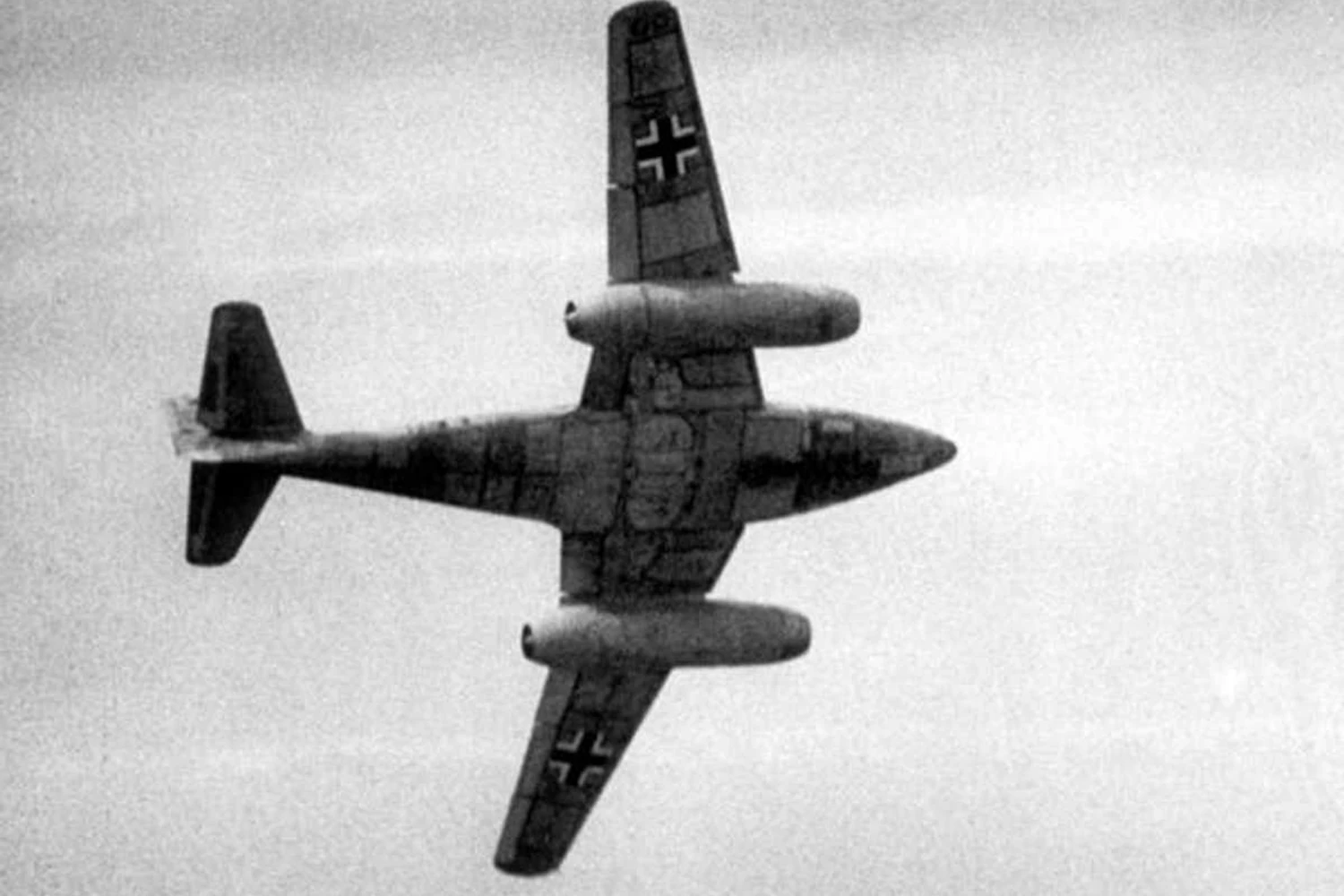 Outra inovação importante do Me 262 eram as asas enflechadas