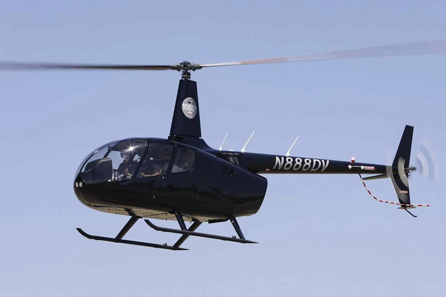 Helic&oacute;ptero R66 (Robinson Helicopter)