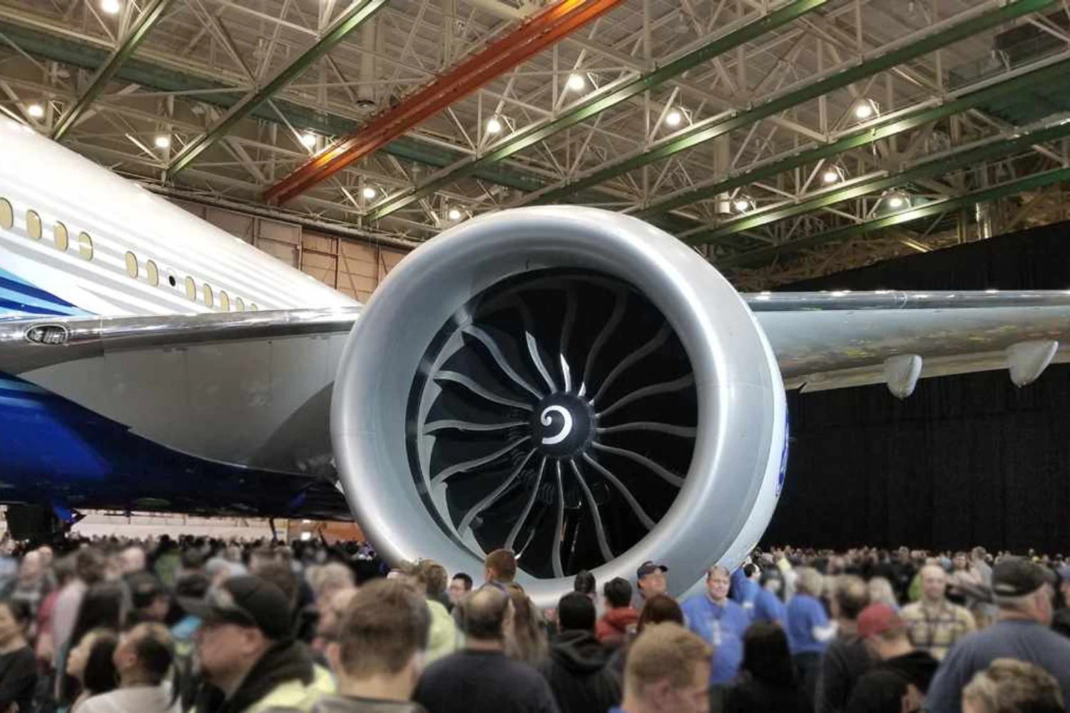Apresenta&ccedil;&atilde;o do 777-9 (Dan Nevill)